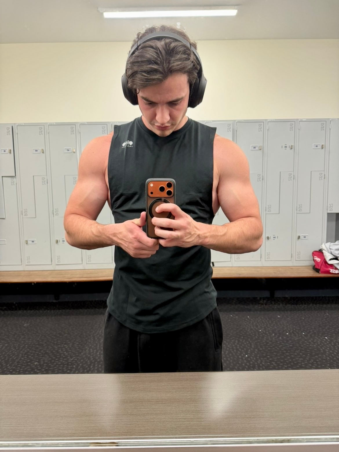 ALL IN TANK TOP